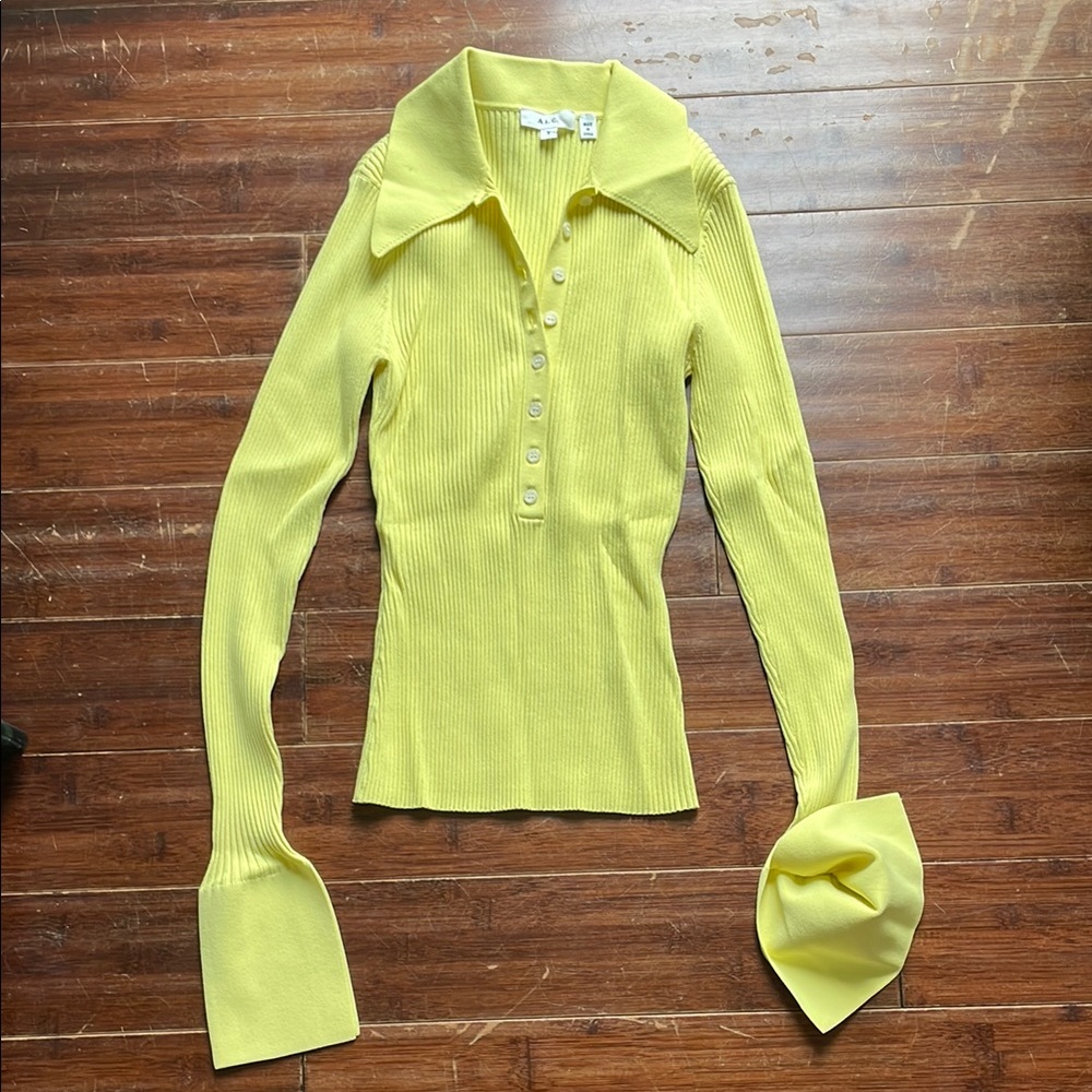 A.L.C. Knit top… VERY GOOD CONDITION! Size Small